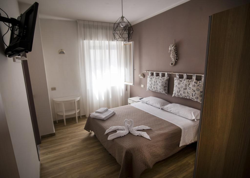 Hotel 21 Riccione Exterior photo